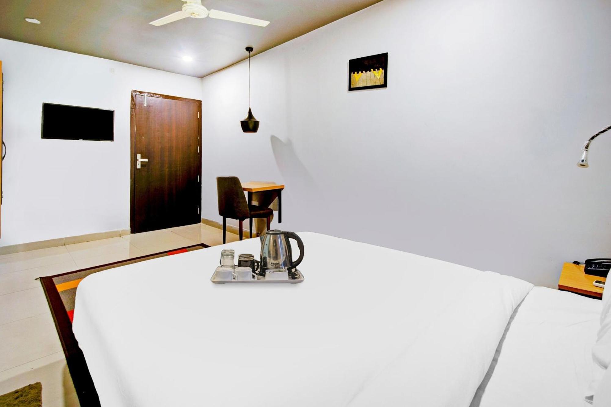Townhouse Volga Homes Kaharpara Kültér fotó